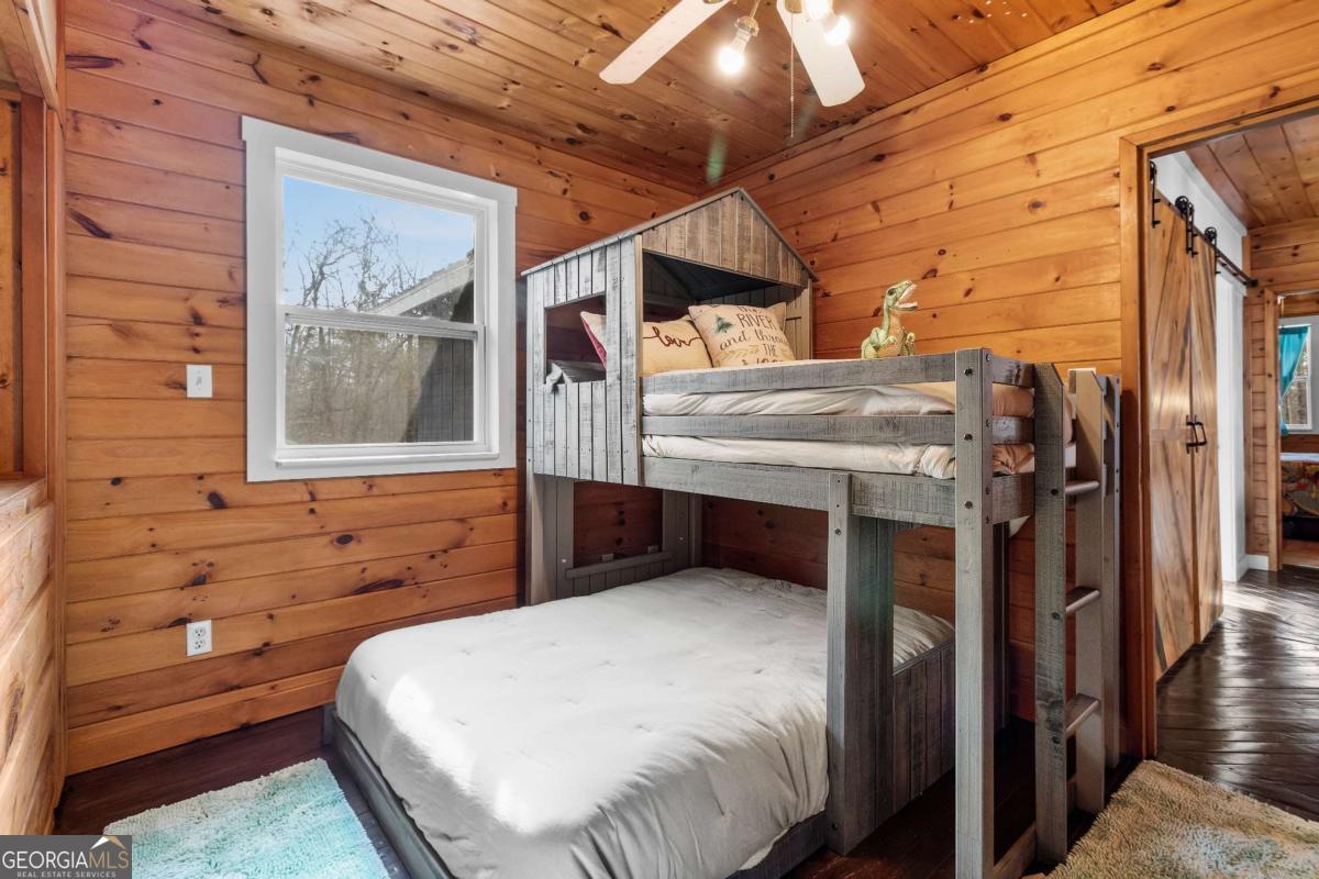 56 Robins Ridge Blue Ridge GA 30513