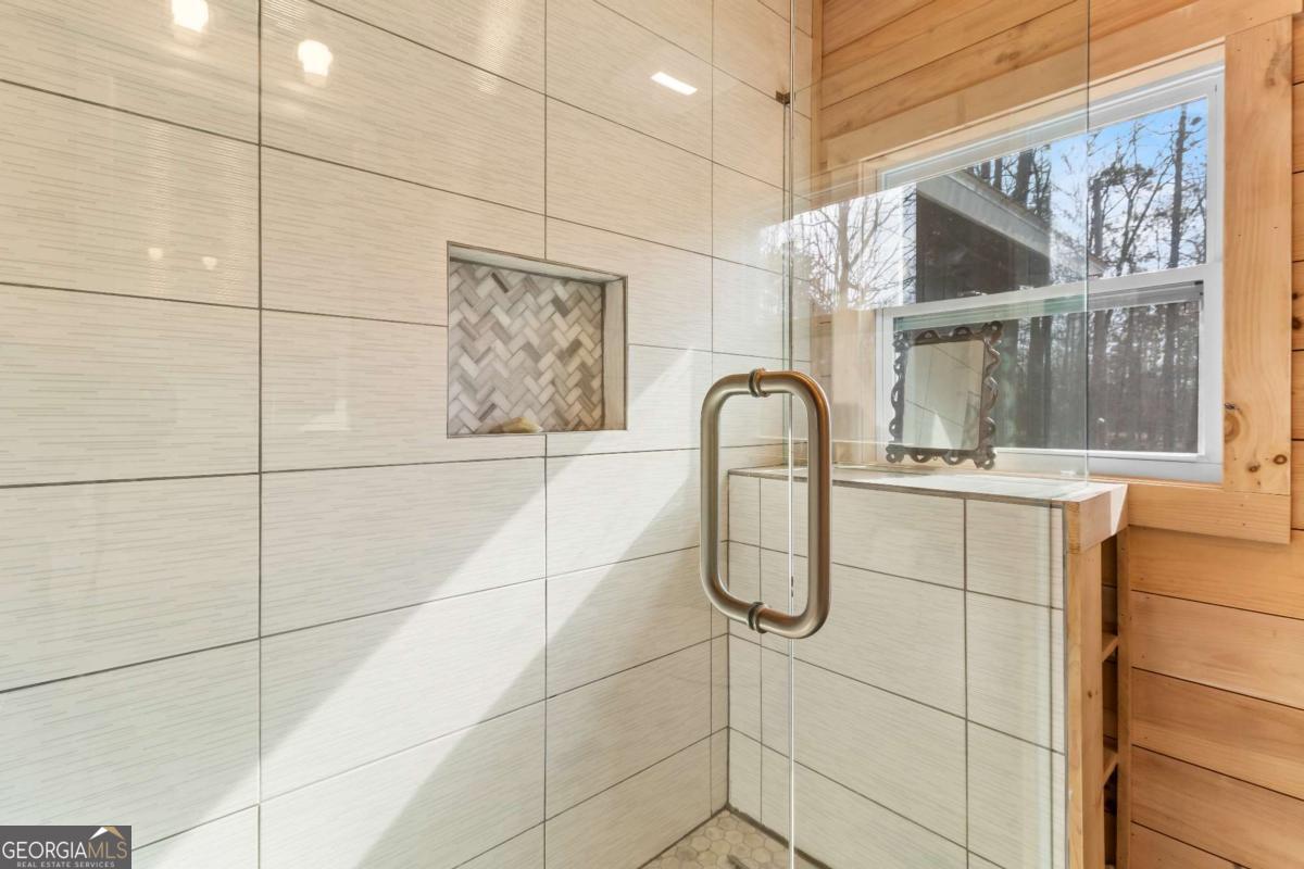 56 Robins Ridge Blue Ridge GA 30513
