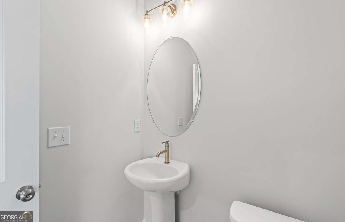363 Aidens Bluff Hoschton GA 30548