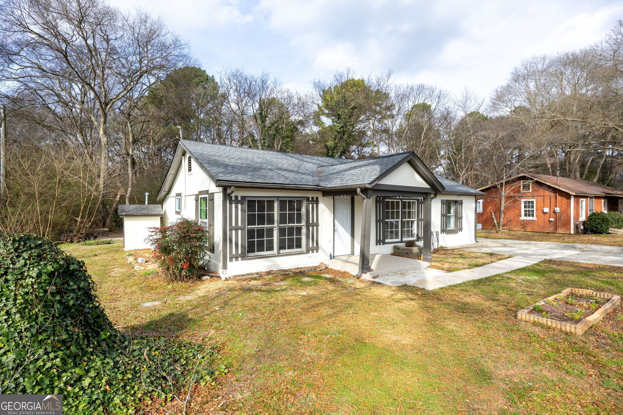 24 E Iron Belt Road Cartersville GA 30120