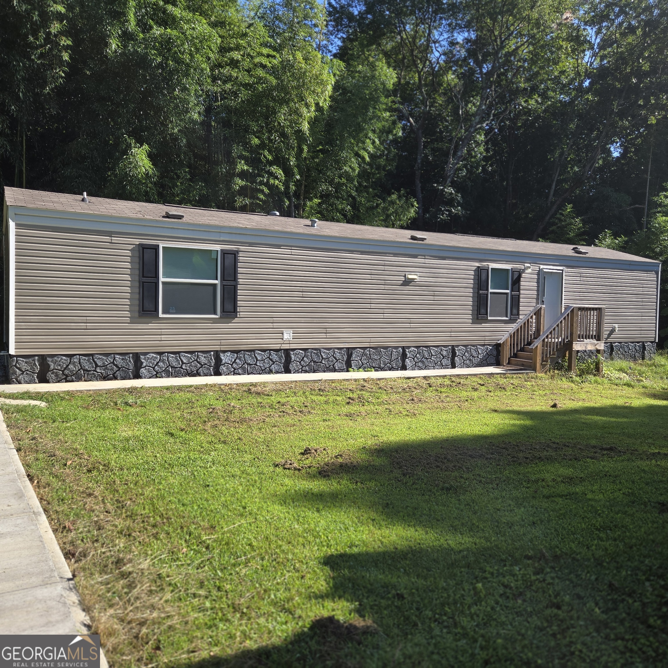 1312 Fairview School Road Demorest GA 30535
