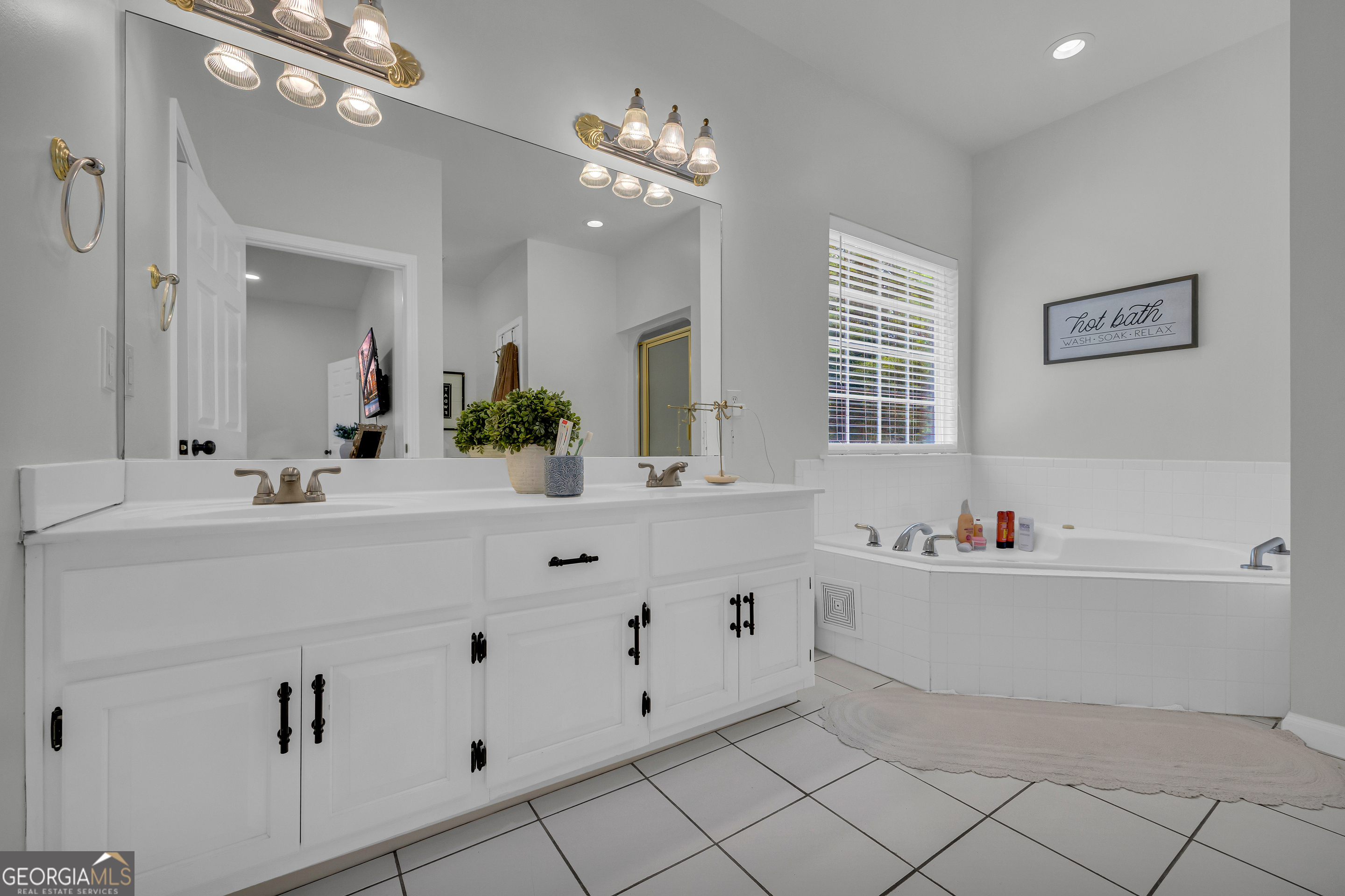 163 Tuxedo Drive Commerce GA 30530