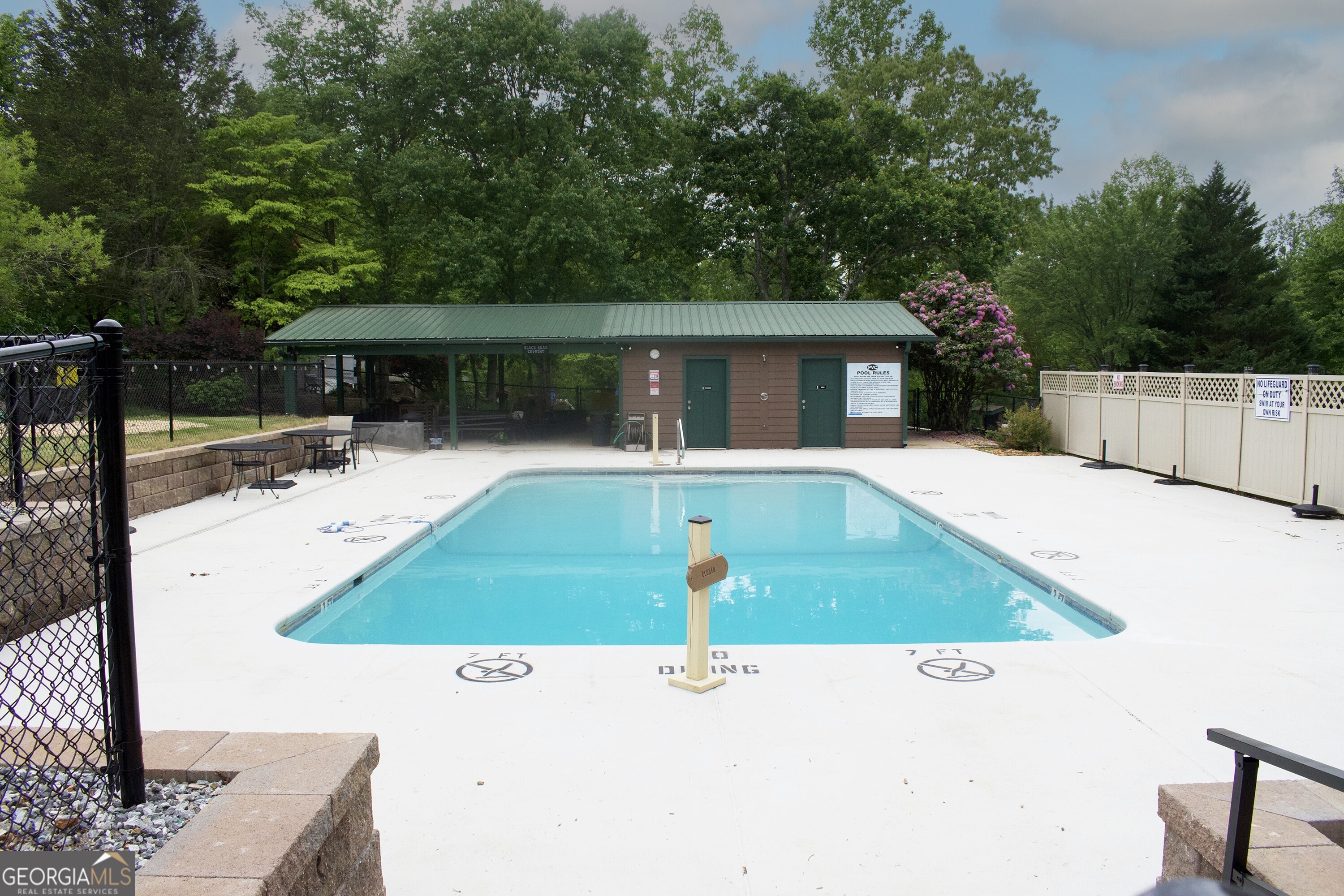 87 Maple Wood Lane Cleveland GA 30528