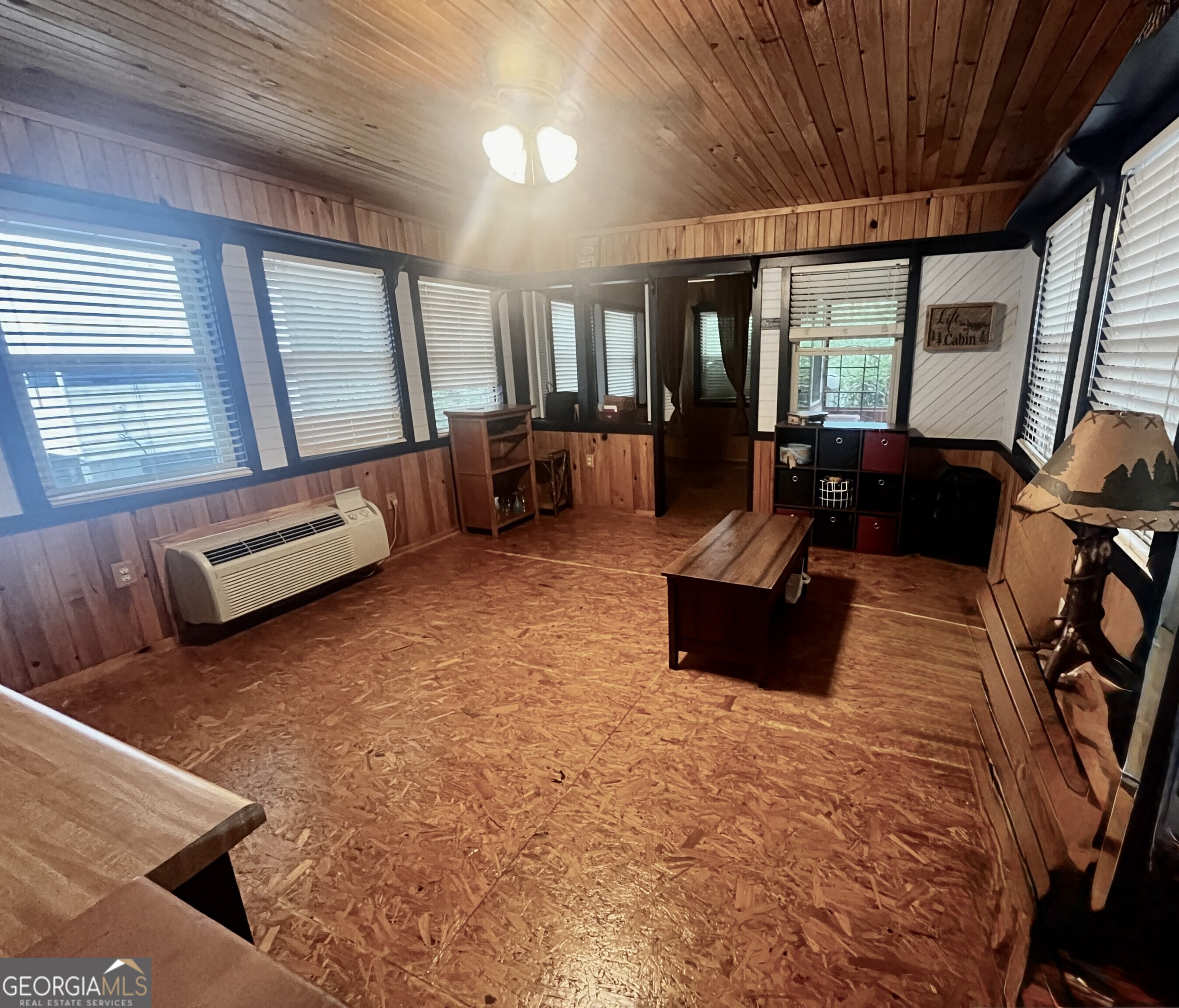 87 Maple Wood Lane Cleveland GA 30528