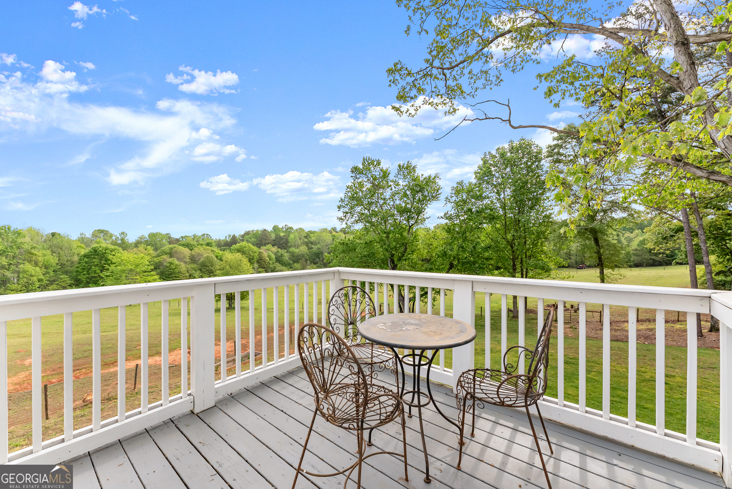 1407 Dixon Bridge Road Maysville GA 30558