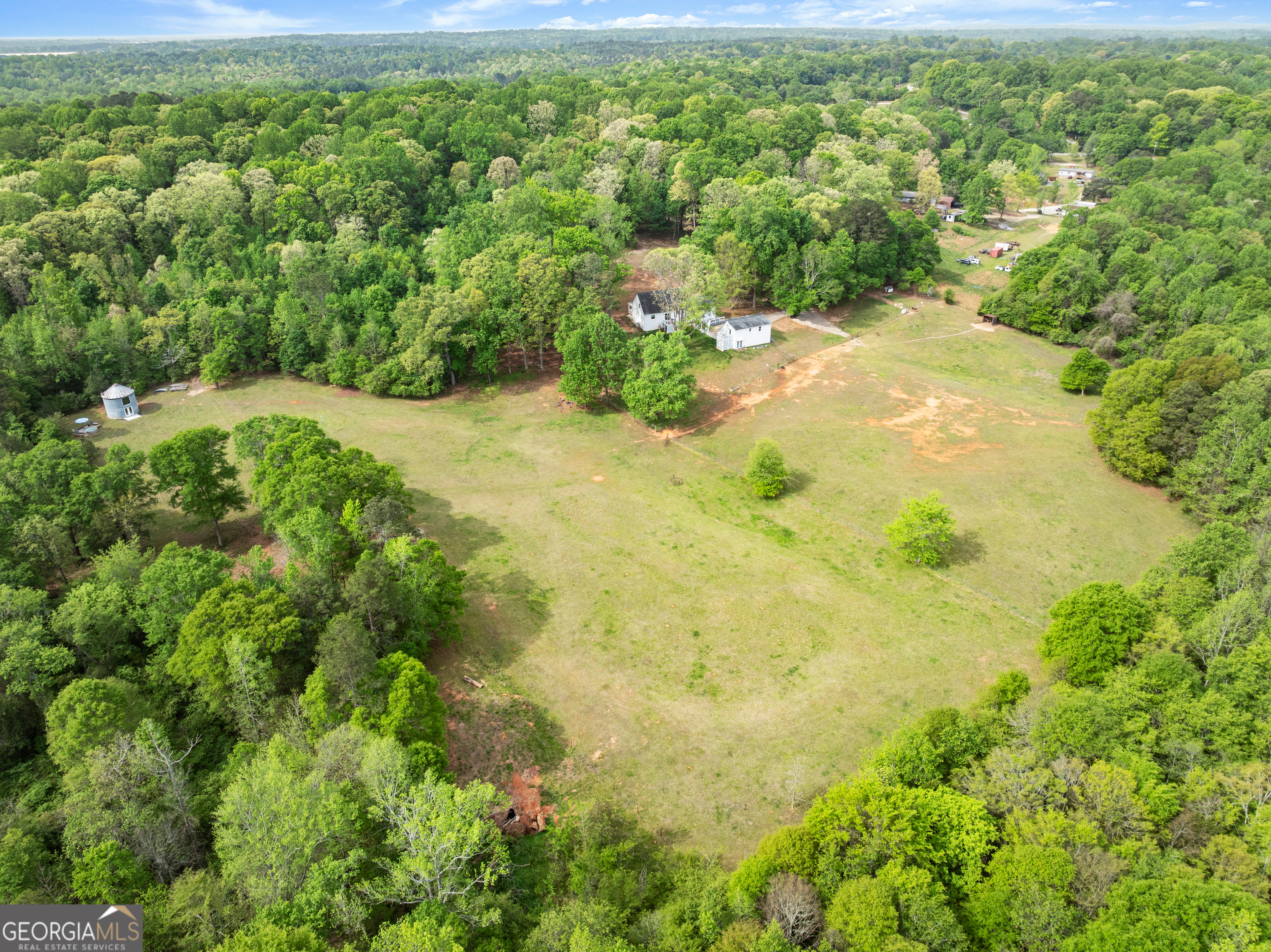 1407 Dixon Bridge Road Maysville GA 30558