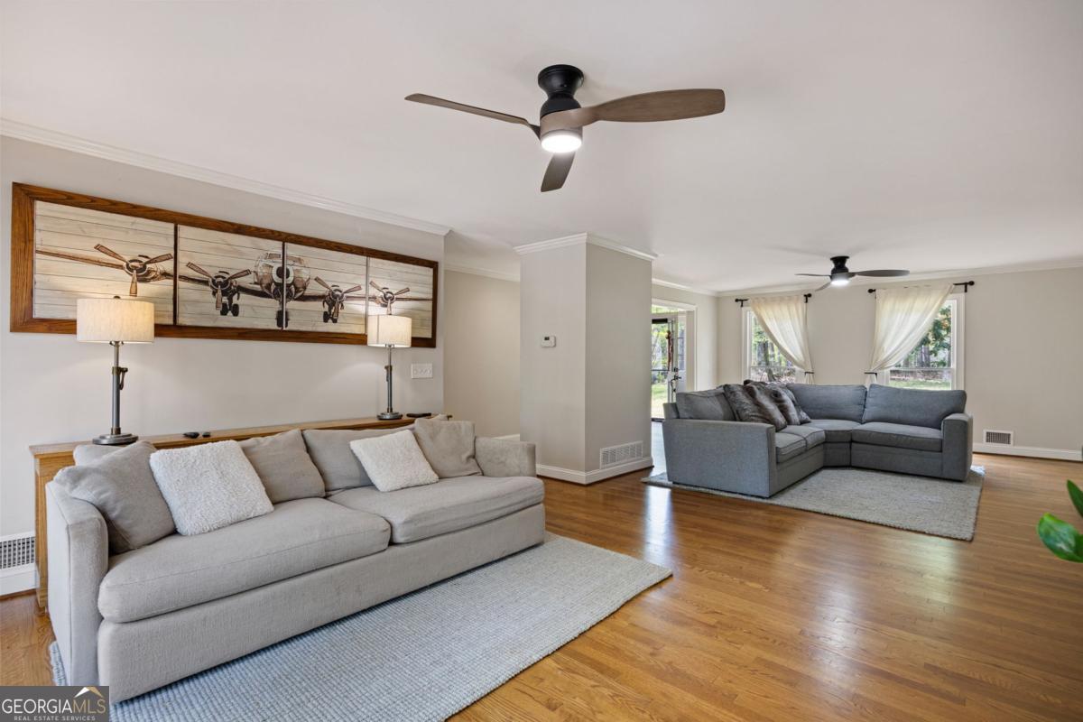 502 Riverview Court Woodstock GA 30188