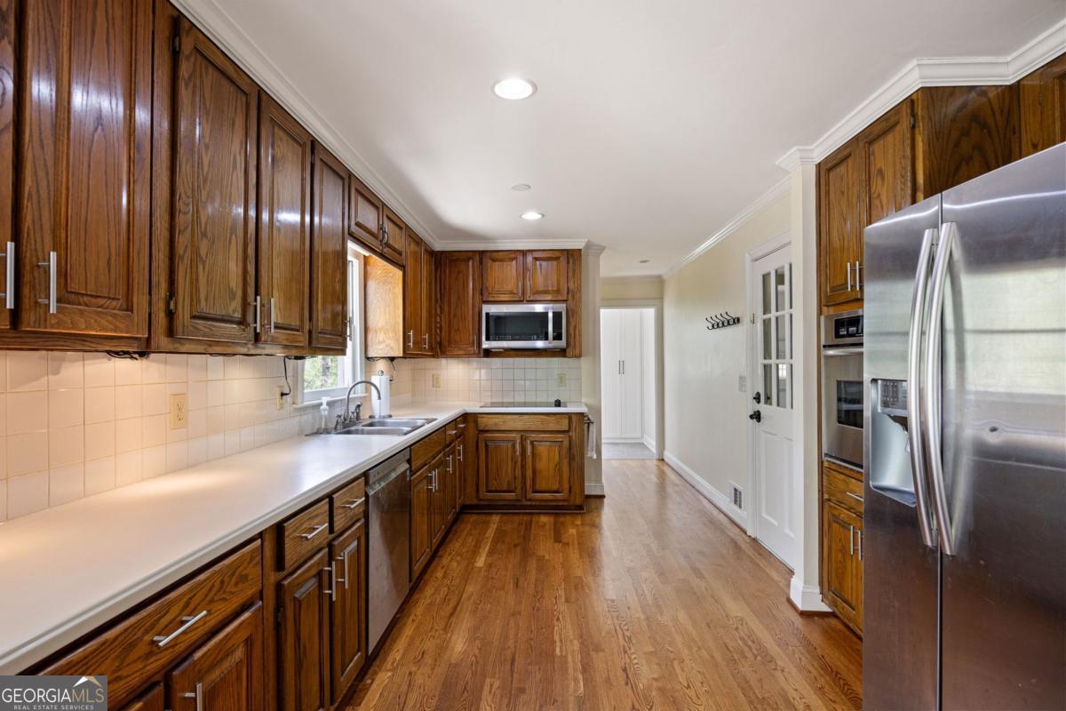 502 Riverview Court Woodstock GA 30188