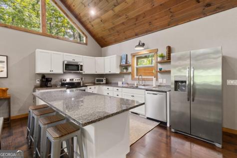 531 Sowers Road Blue Ridge GA 30513