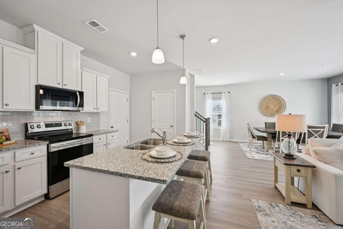 398 Lanier Circle Woodstock GA 30189