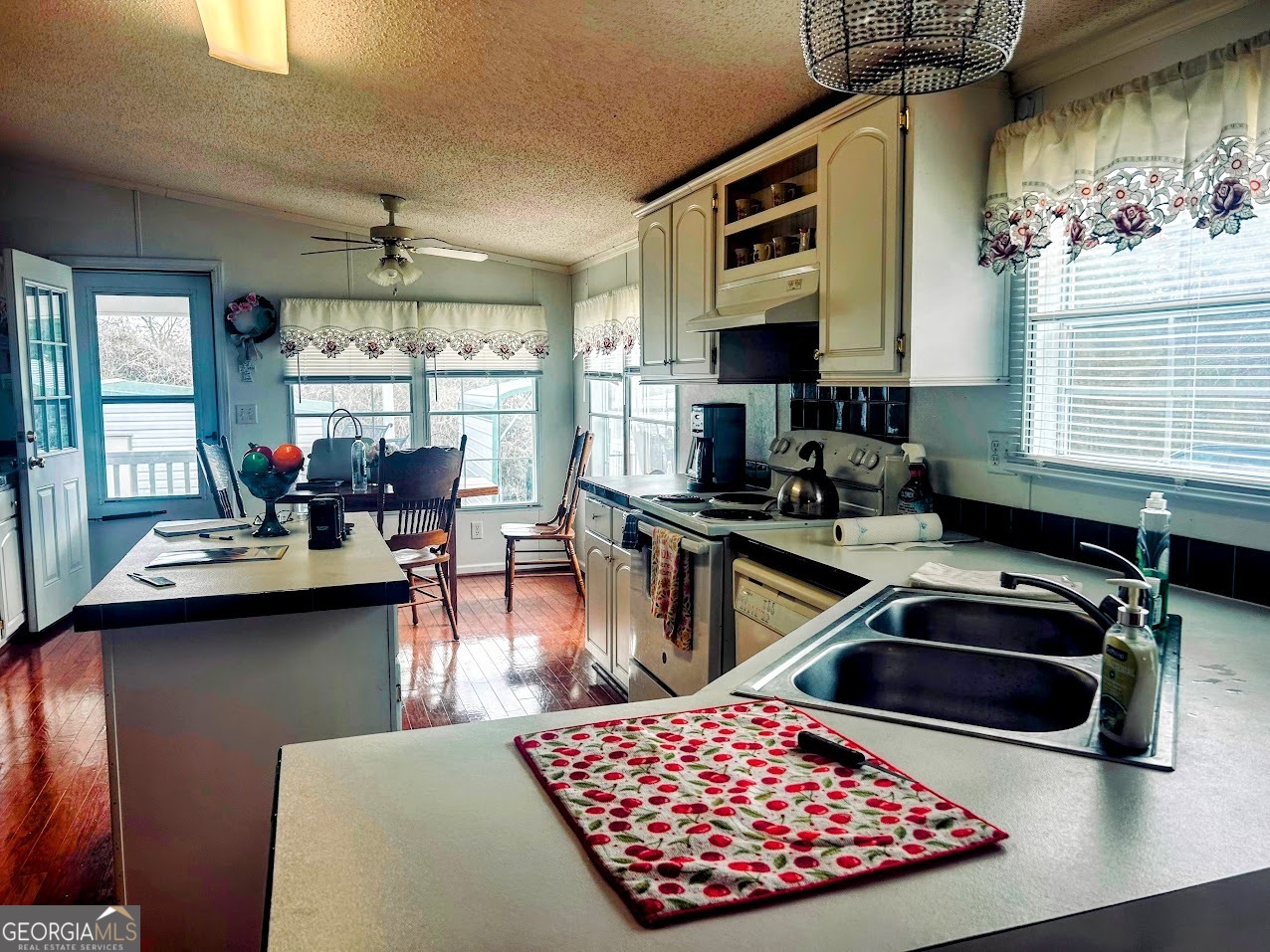 5068 Hamilton-pleasant Grove Road Pine Mountain GA 31822