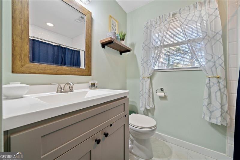 1824 Evans Drive SW Atlanta GA 30310