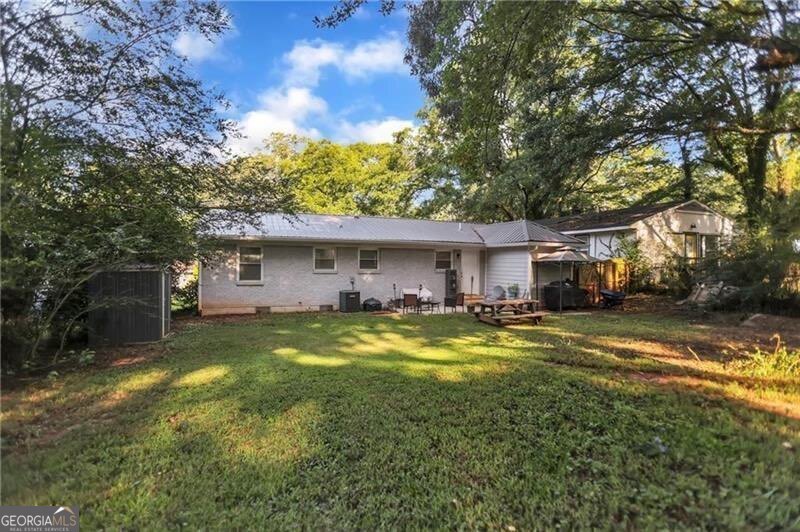 1824 Evans Drive SW Atlanta GA 30310