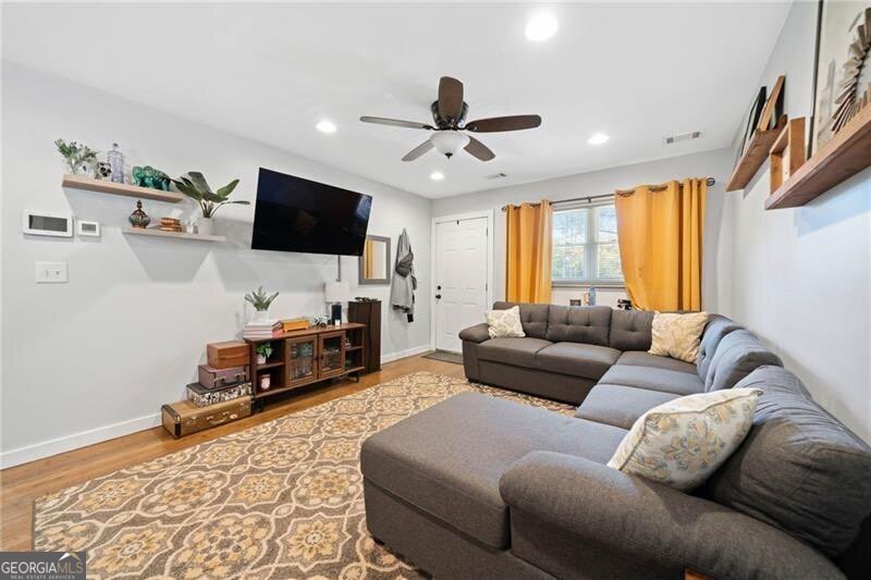1824 Evans Drive SW Atlanta GA 30310