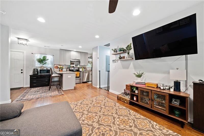 1824 Evans Drive SW Atlanta GA 30310