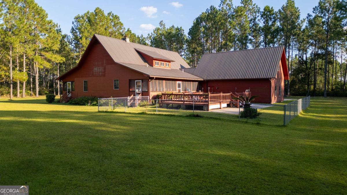 5495 Cross Road Broxton GA 31519