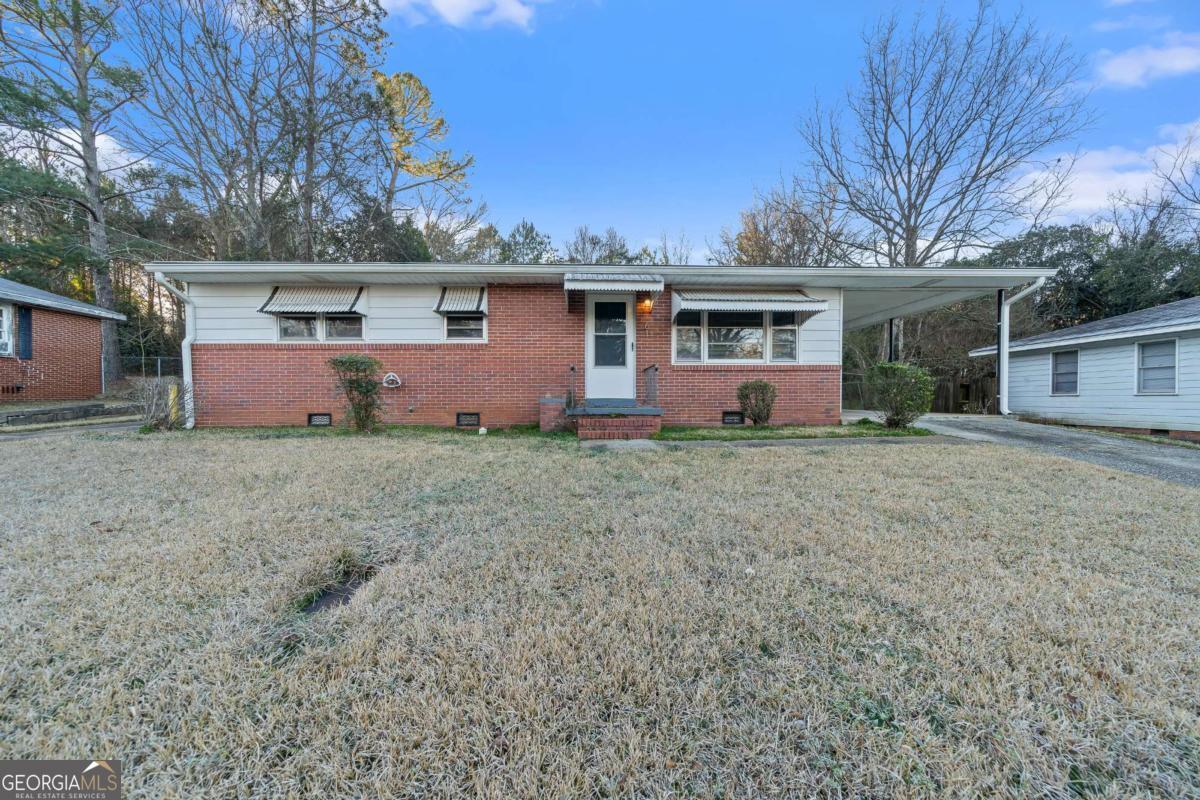 61 Oak Avenue Milledgeville GA 31061