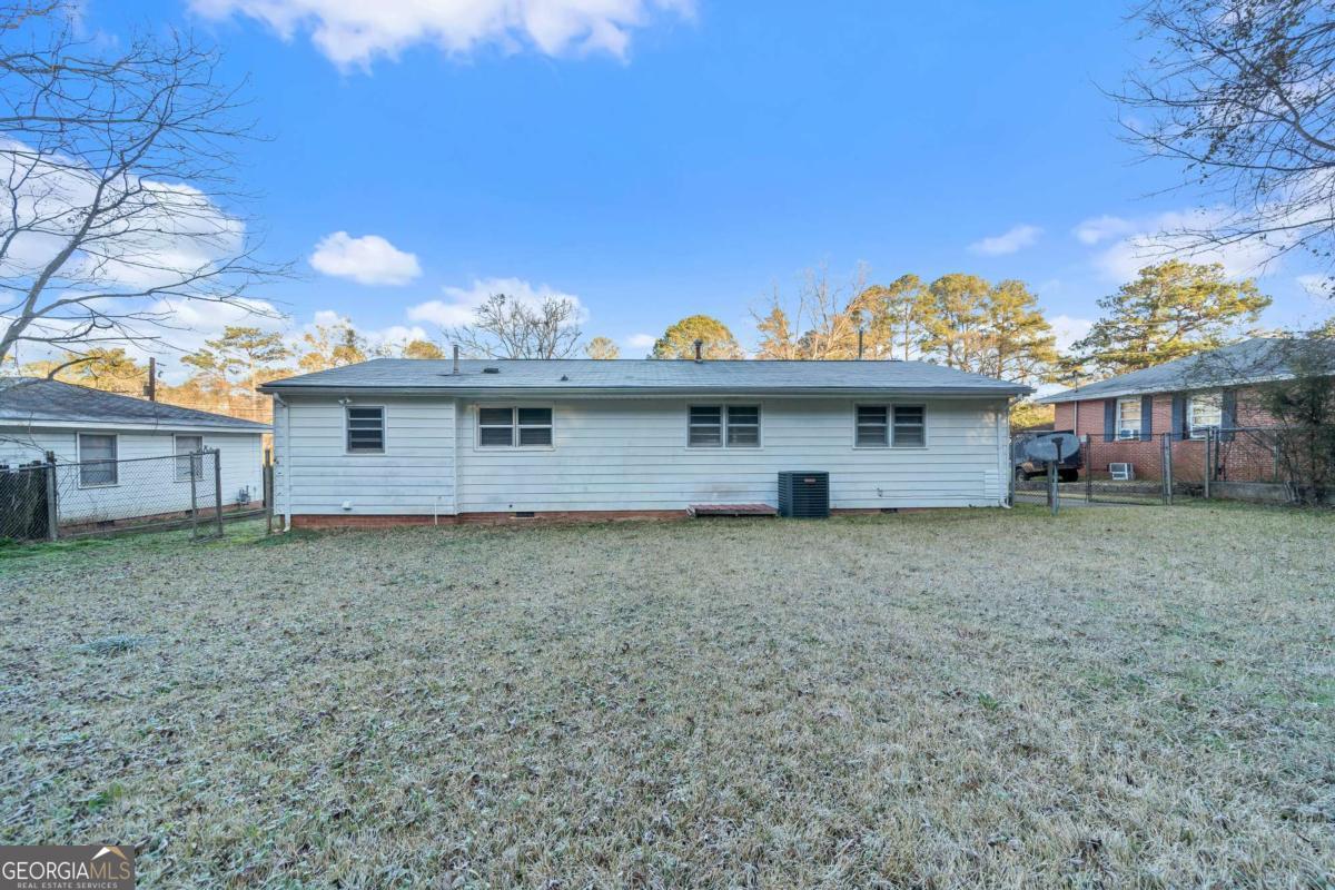 61 Oak Avenue Milledgeville GA 31061