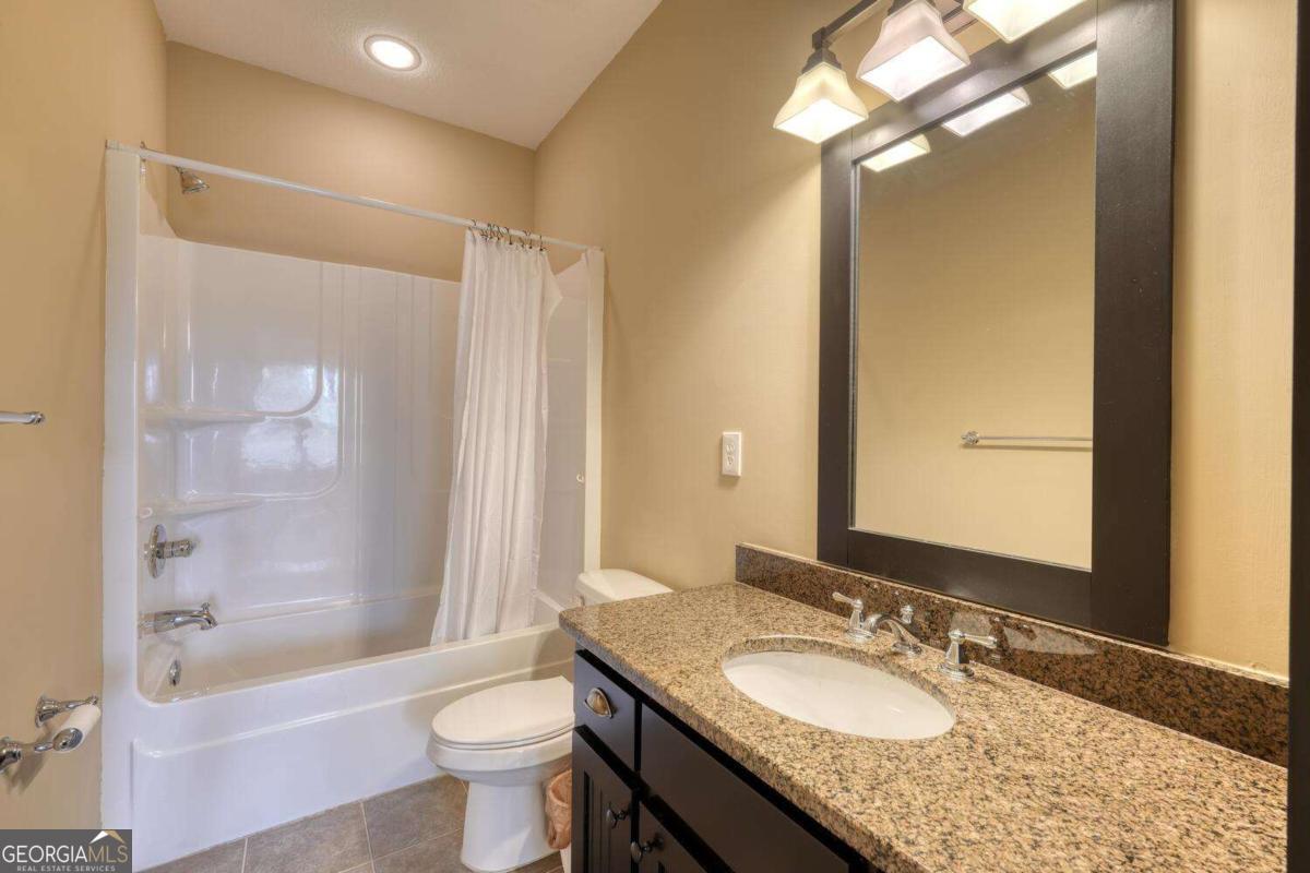 1401 Lakeside Road Hiawassee GA 30546