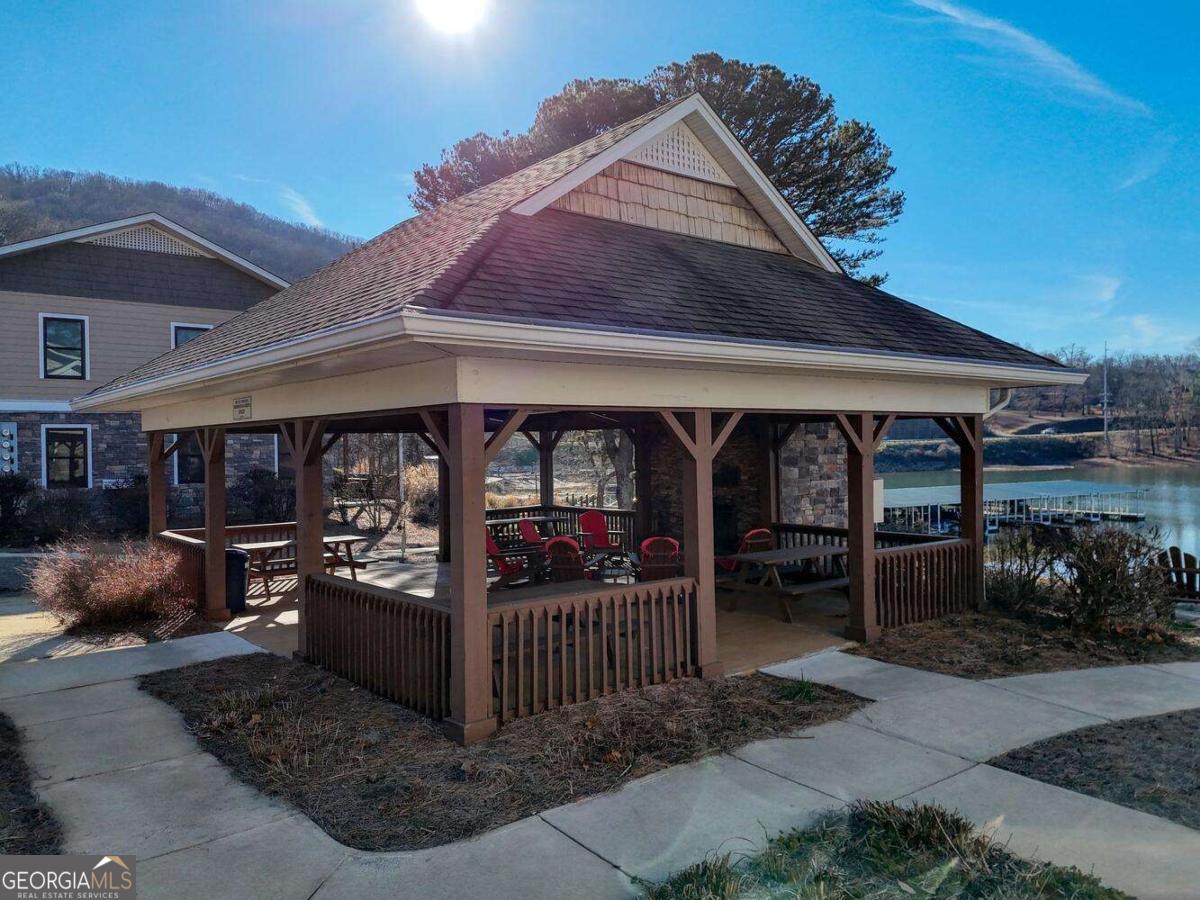 1401 Lakeside Road Hiawassee GA 30546