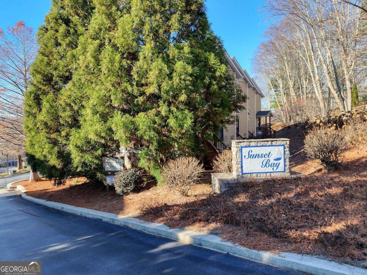 1401 Lakeside Road Hiawassee GA 30546