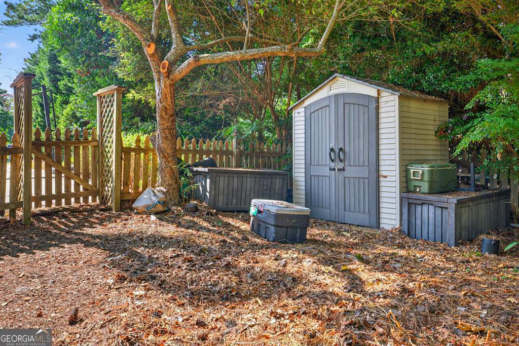 1430 Roanoke Trace Grayson GA 30017