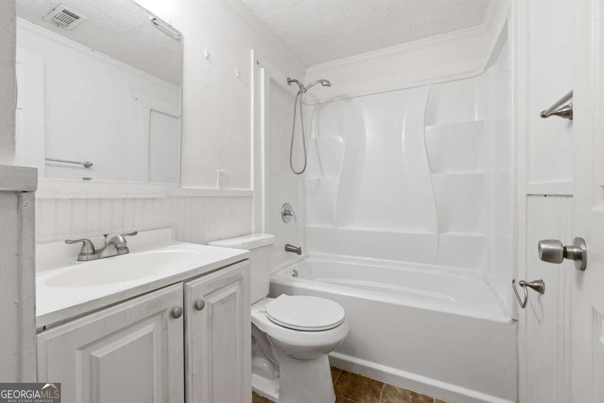 2611 Ramblewood Court Acworth GA 30102