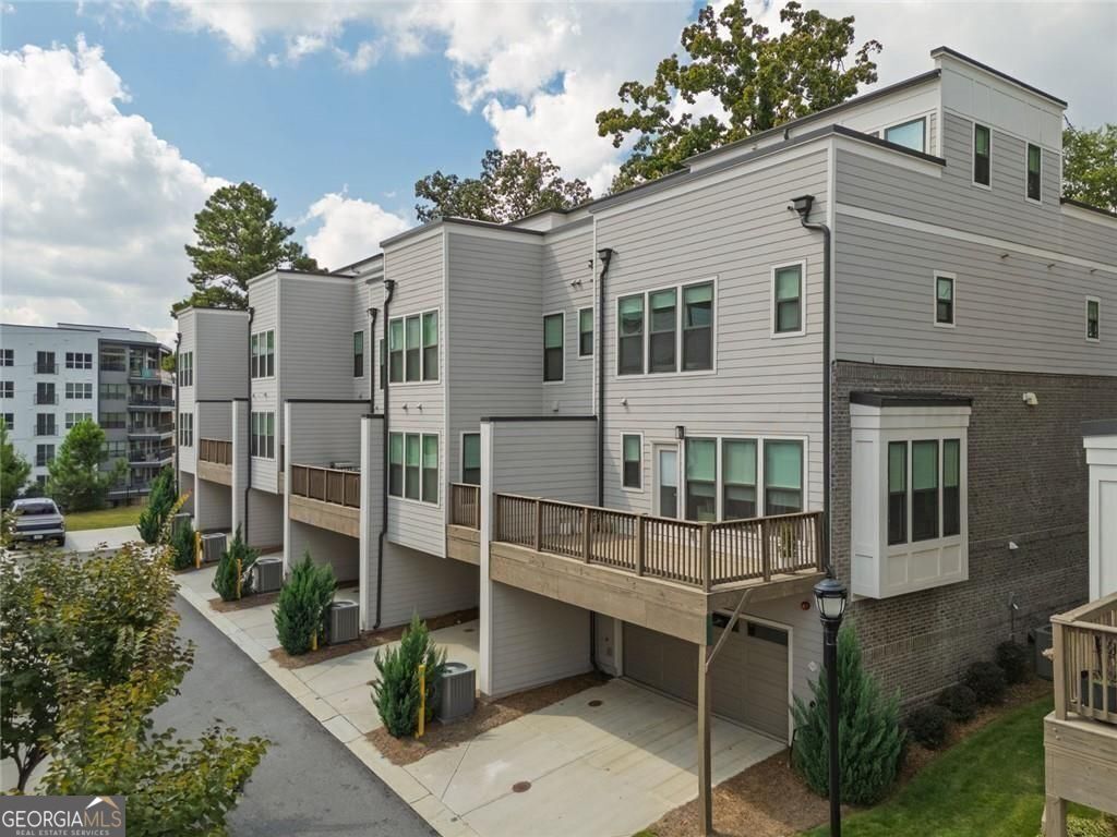 1012 Burnside Lane NW Atlanta GA 30318
