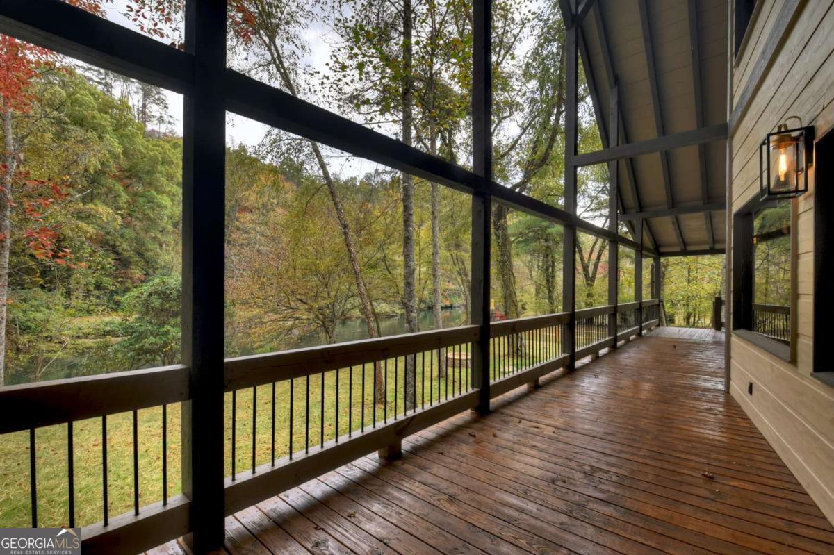 577 Blackberry Mineral Bluff GA 30559