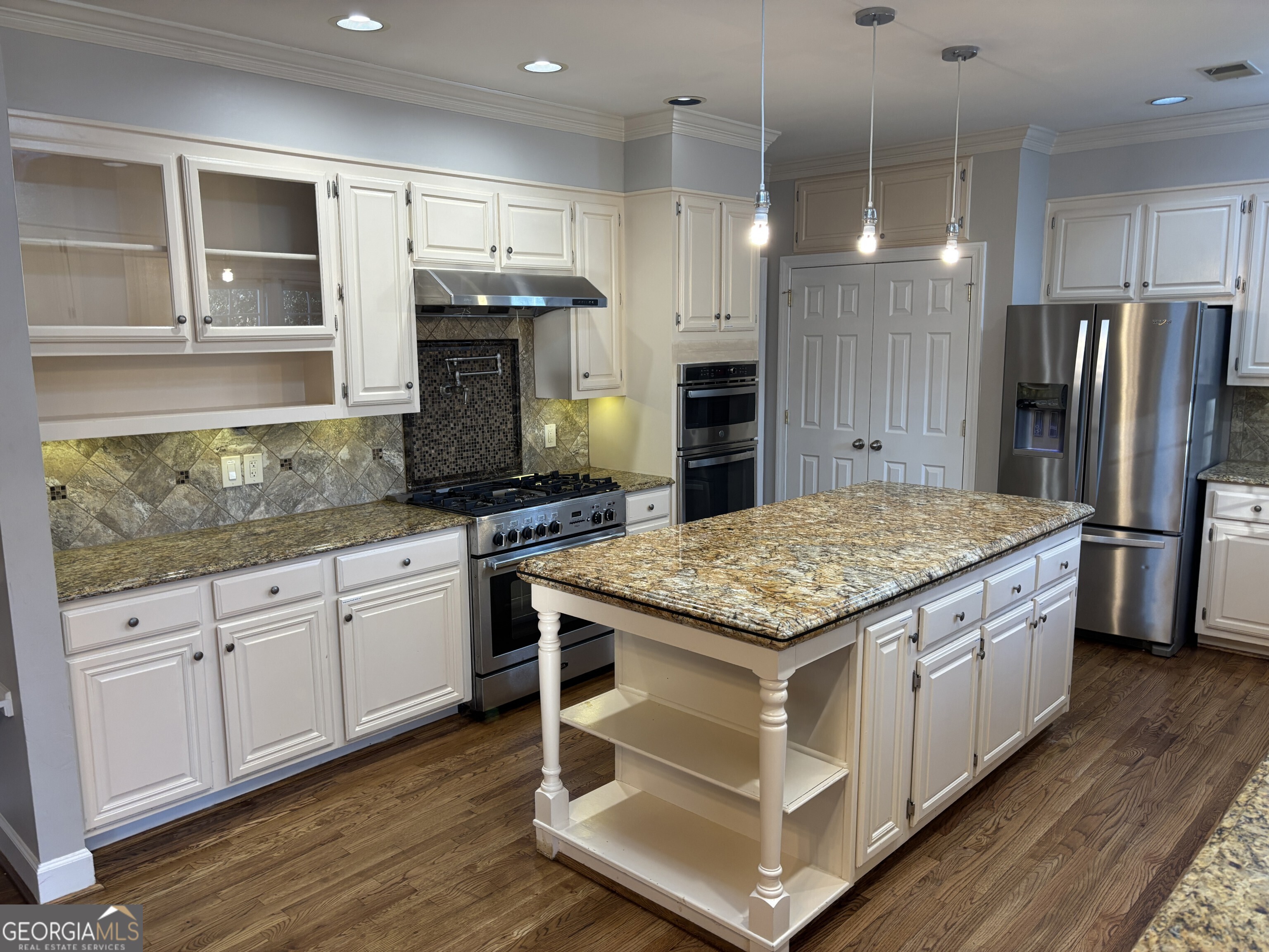 105 Lazy Laurel Chase Roswell GA 30076