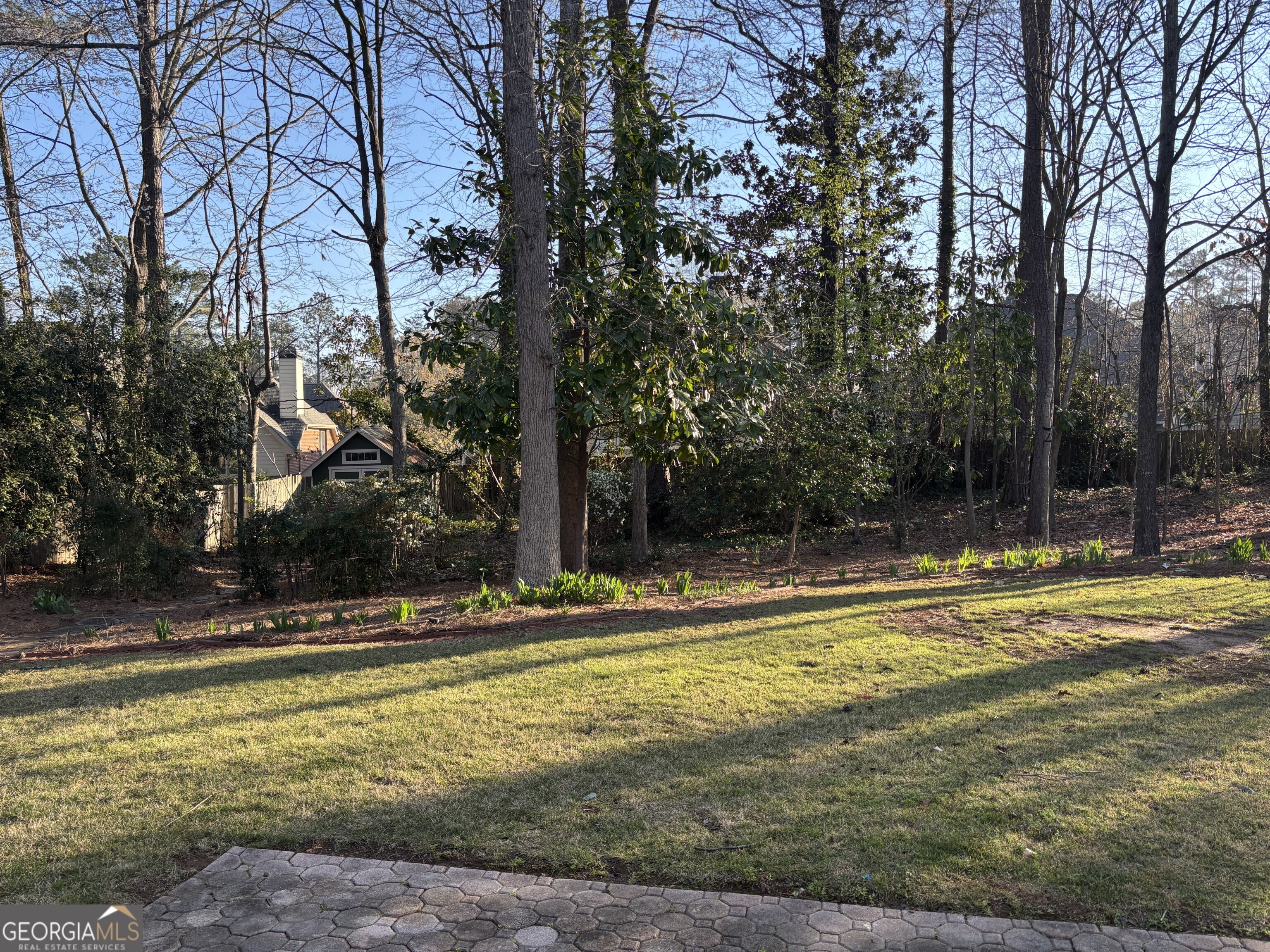 105 Lazy Laurel Chase Roswell GA 30076