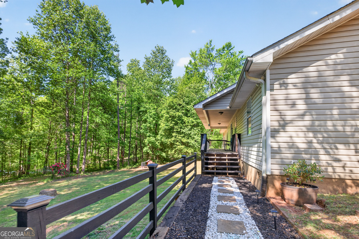 386 Ridgewood Drive Pendergrass GA 30567
