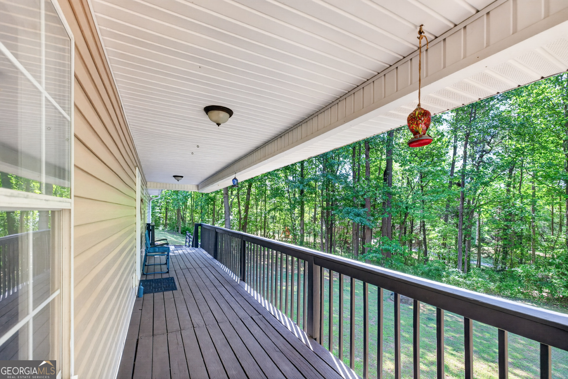 386 Ridgewood Drive Pendergrass GA 30567