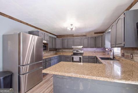 65 Tradewinds Road Cleveland GA 30528