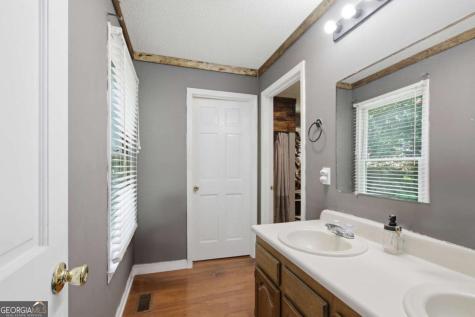 65 Tradewinds Road Cleveland GA 30528