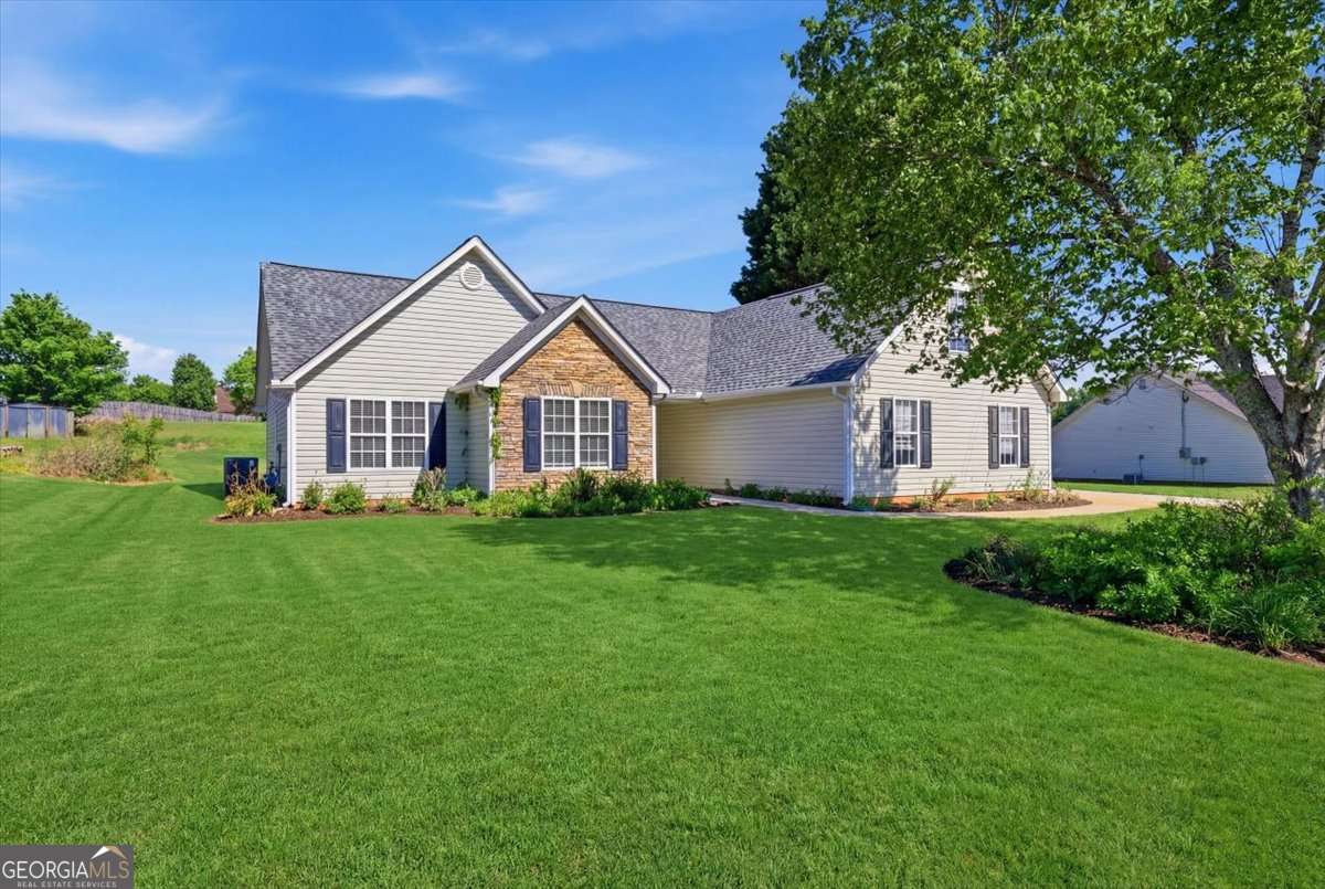 145 Mills Landing Covington GA 30016
