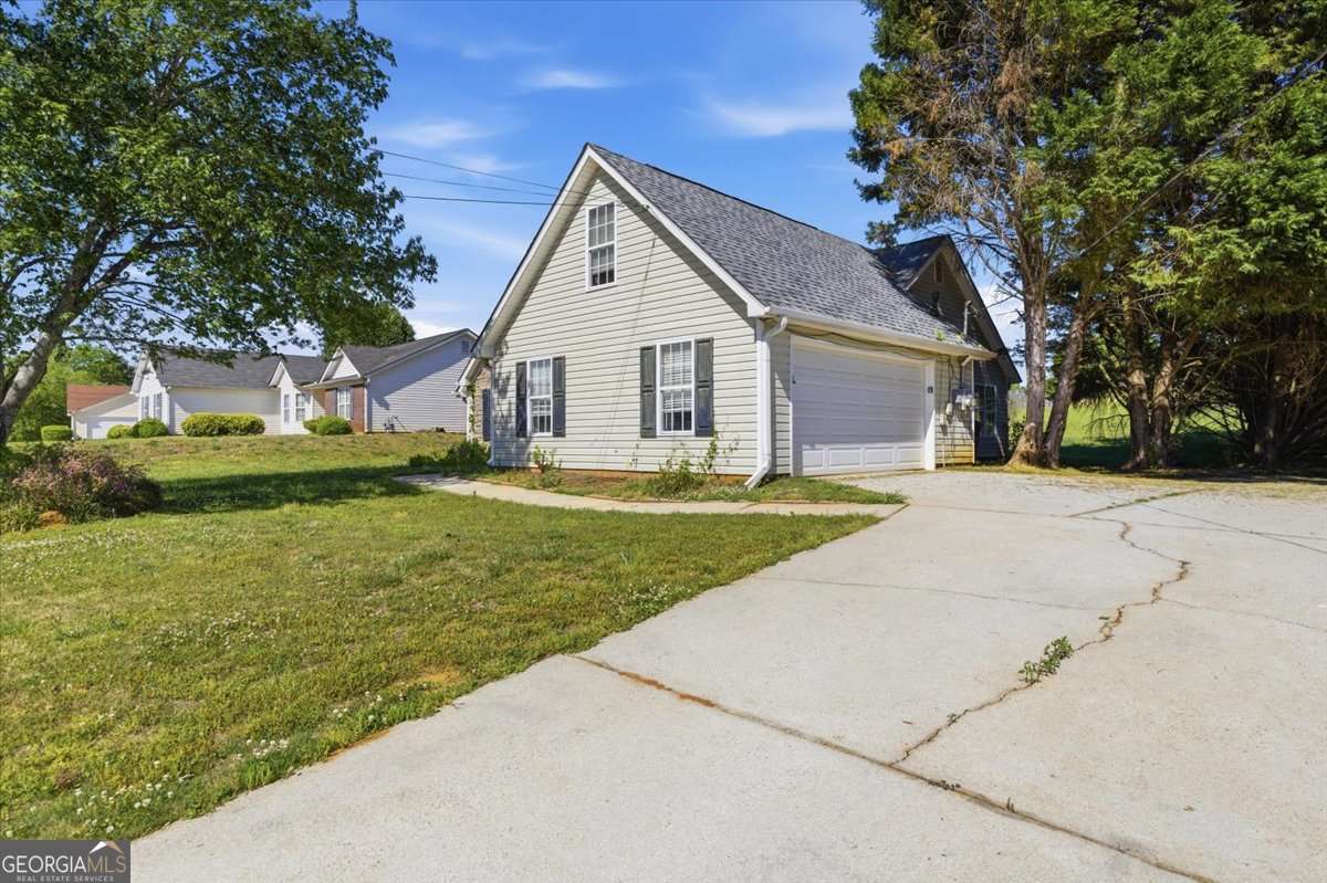 145 Mills Landing Covington GA 30016