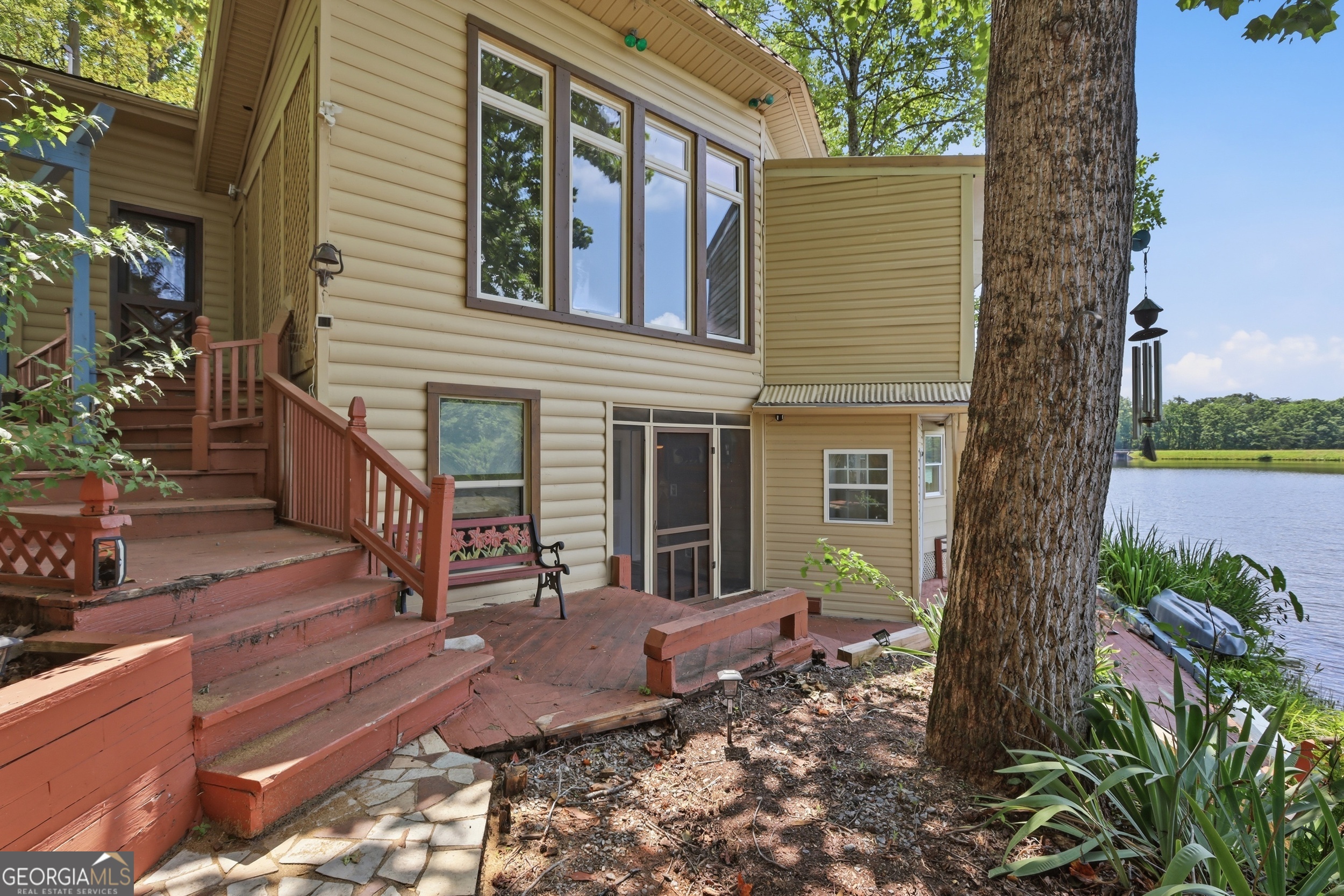 1049 Mountain Shadows Drive Cleveland GA 30528