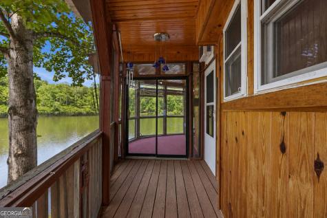 1049 Mountain Shadows Drive Cleveland GA 30528