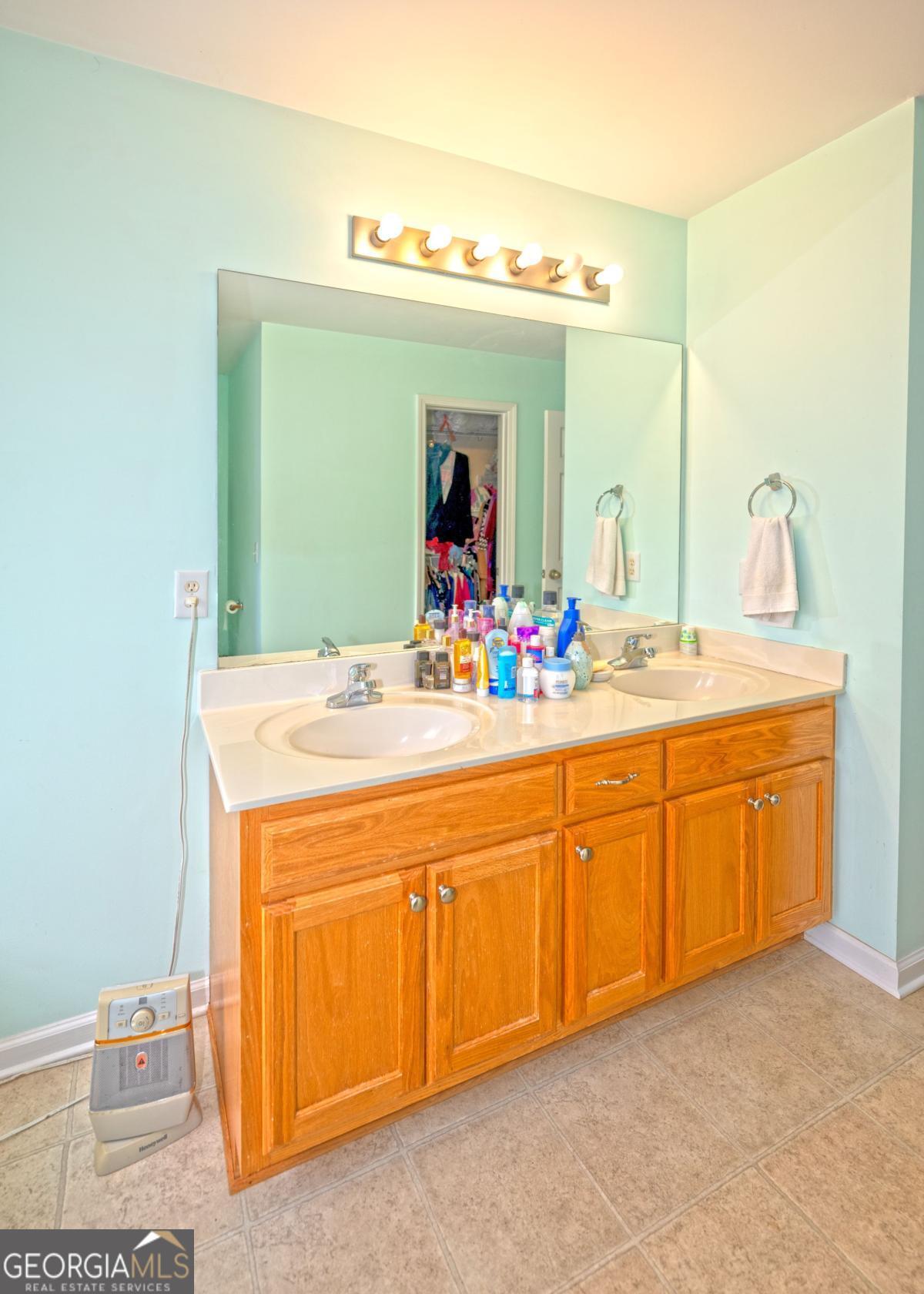 149 Candlestick Drive Hull GA 30646