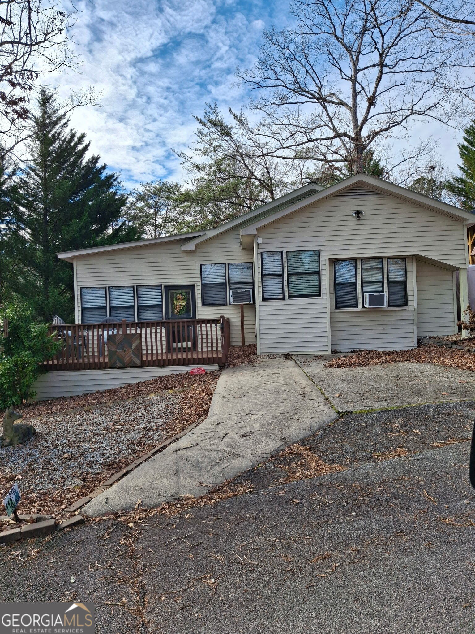 112 Cindy Parkway Cleveland GA 30528