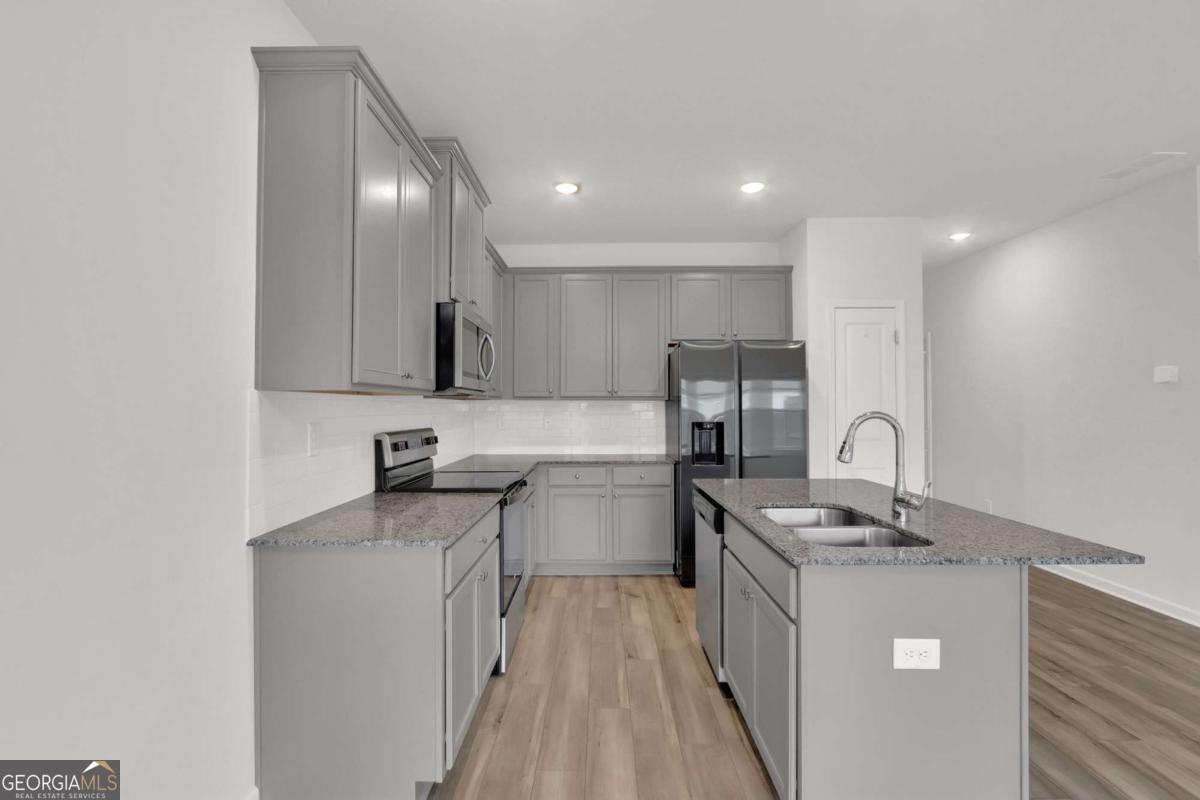 59 Regent Park Hoschton GA 30548