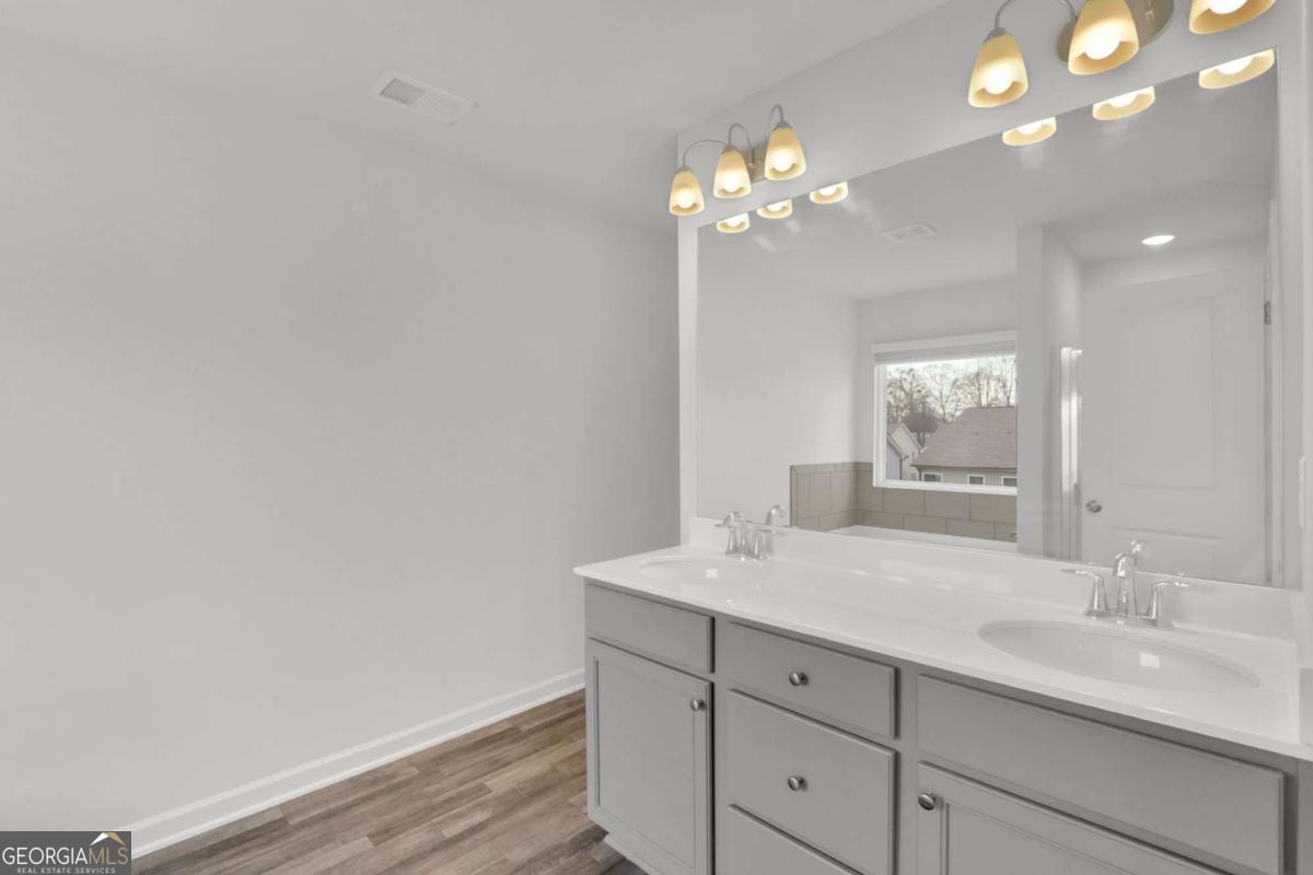 59 Regent Park Hoschton GA 30548