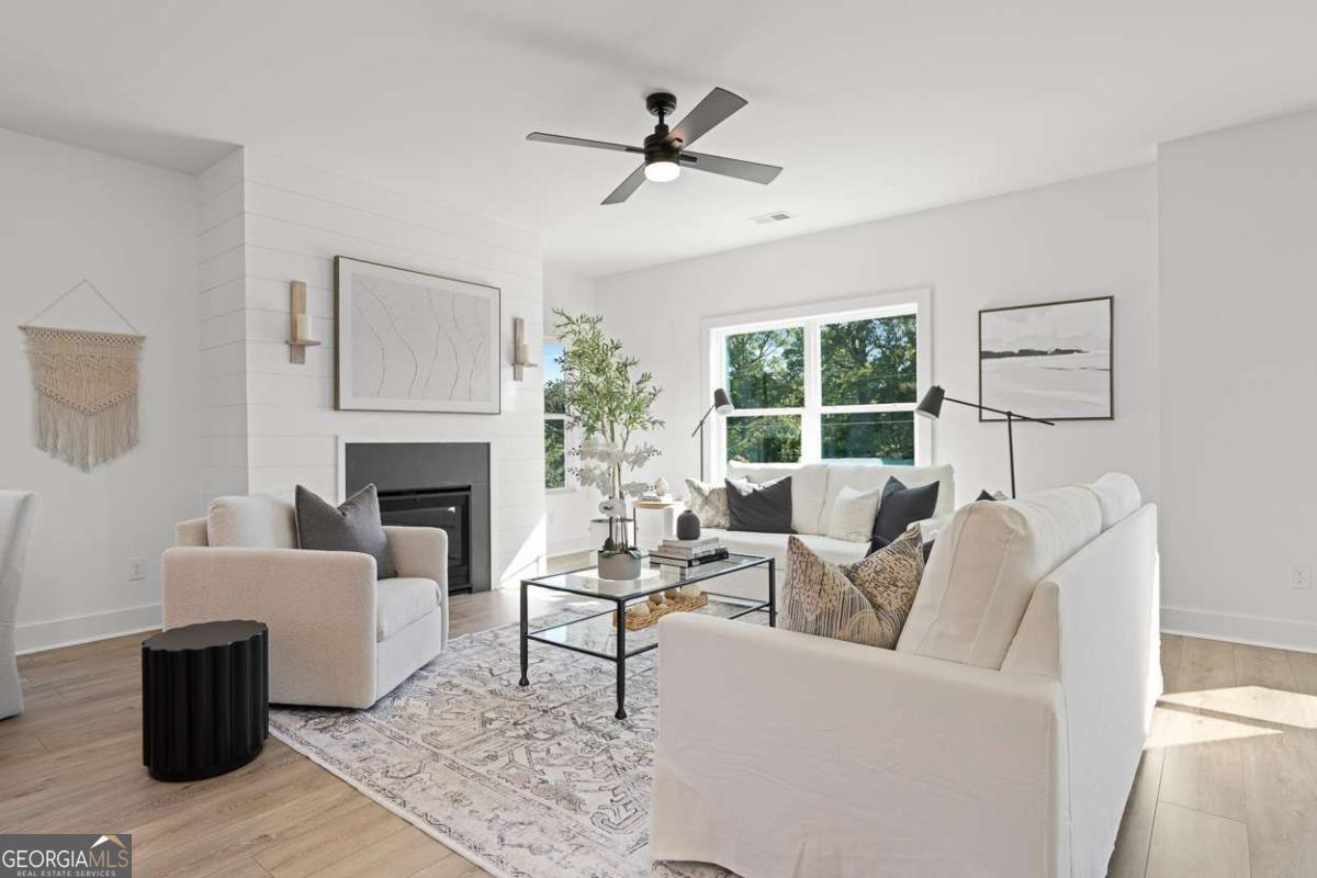 367 King's Landing Hapeville GA 30354