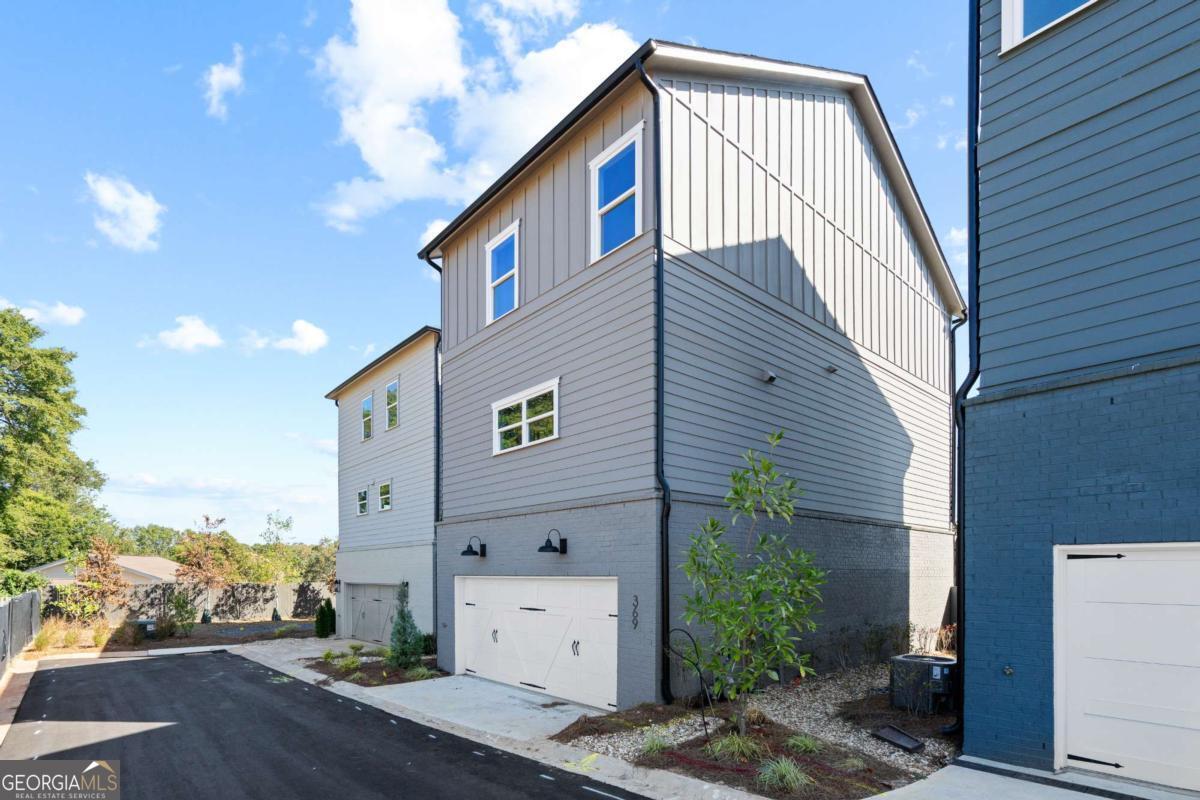 367 King's Landing Hapeville GA 30354