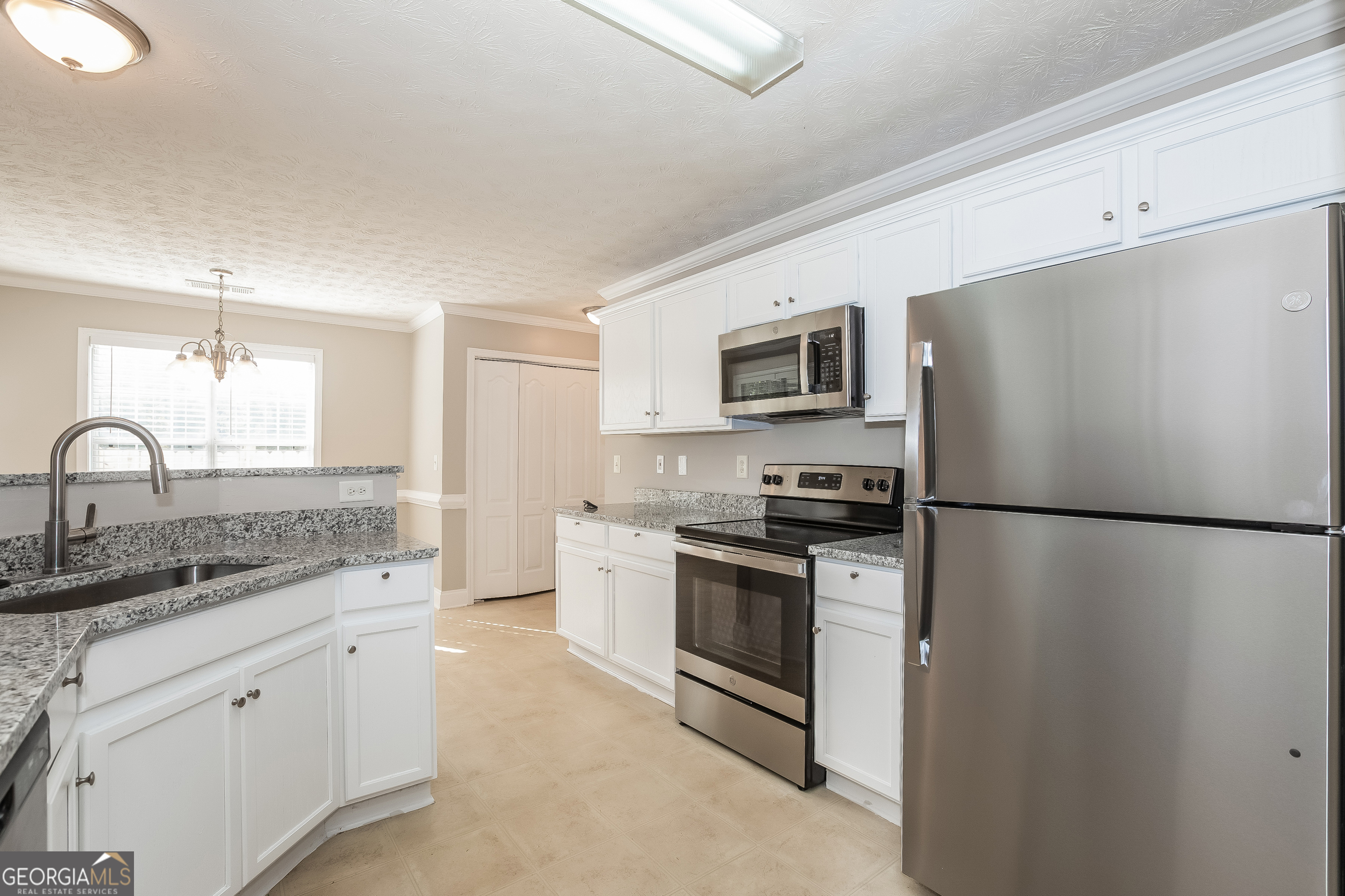 75 S Greenfield Circle Covington GA 30016