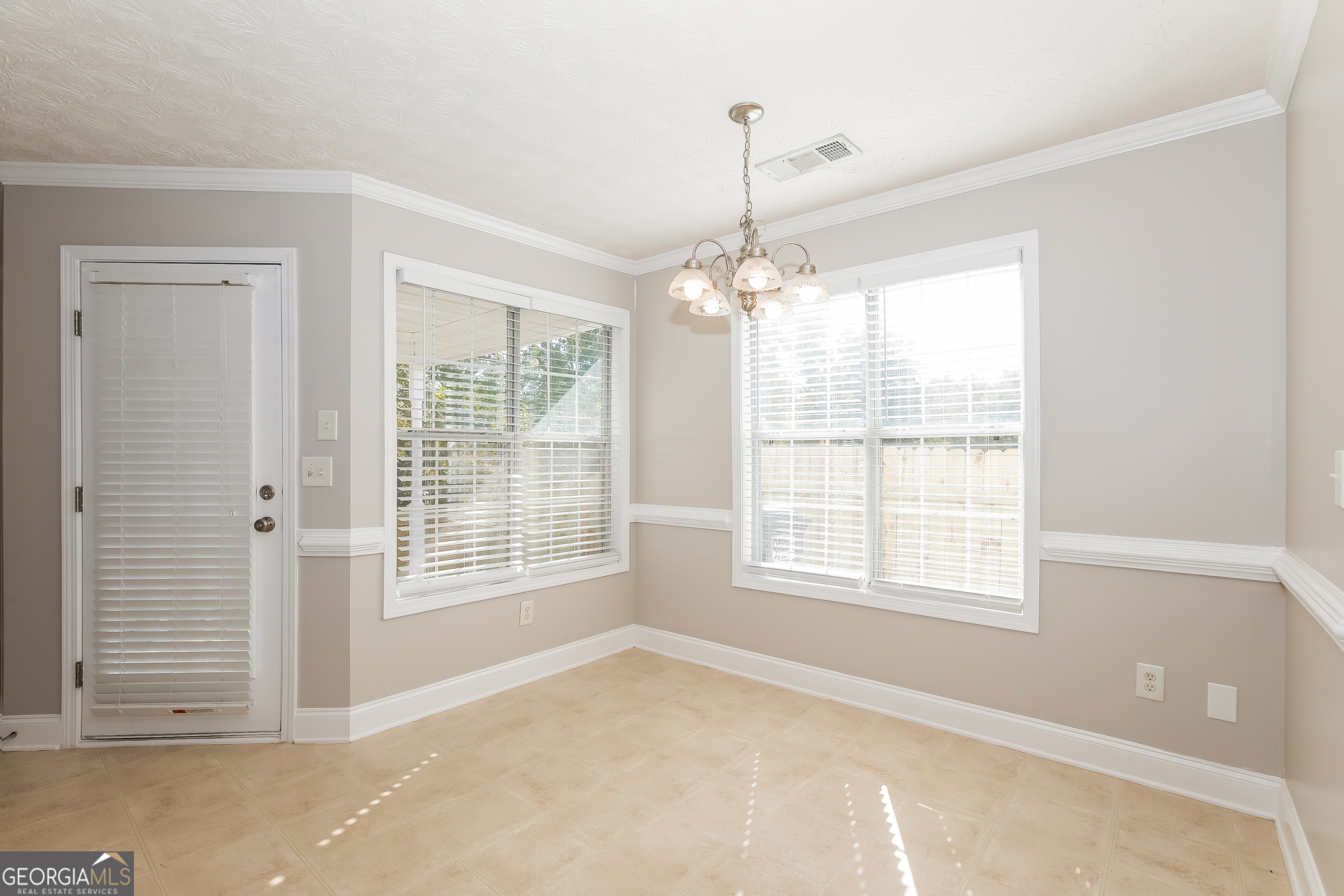 75 S Greenfield Circle Covington GA 30016