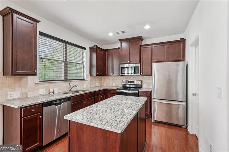 5710 Vinyard Lane Cumming GA 30041