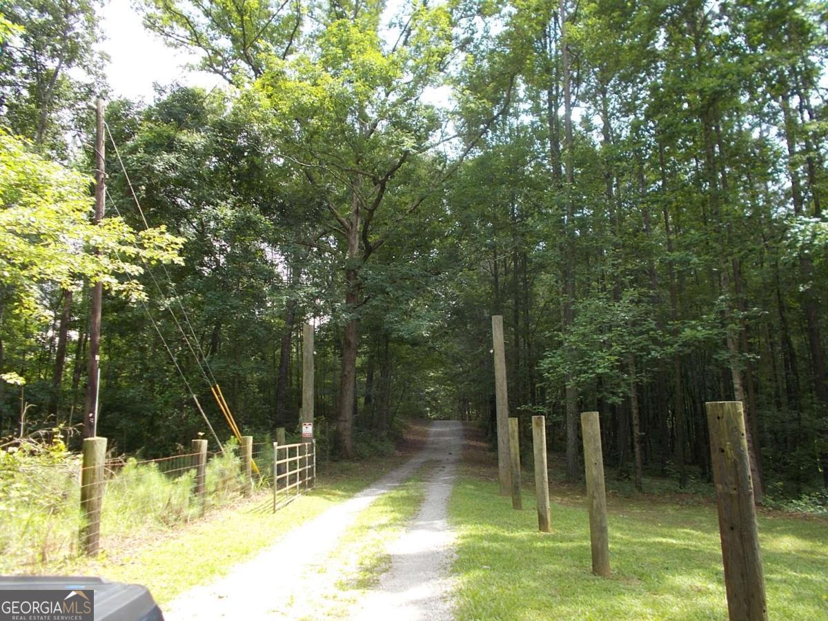 416 Old Jones Road Whitesburg GA 30185