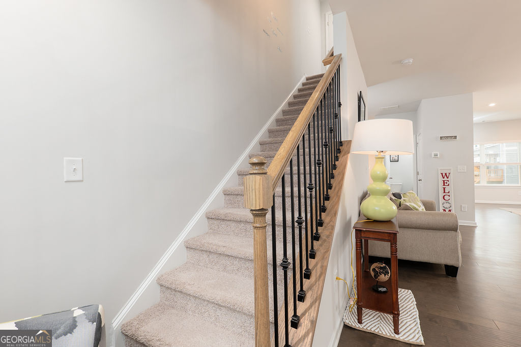 2527 Hedgeway Circle Kennesaw GA 30144